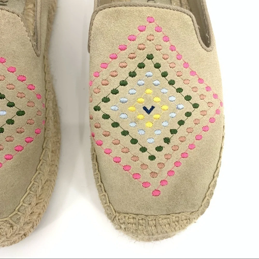 Jack Rogers light flat